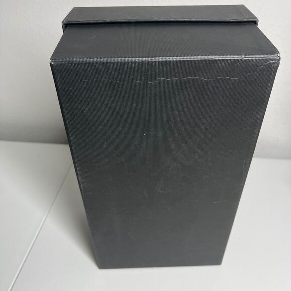Authentic Gucci Classic Black & White Empty Shoe Storage Gift Box 14.5 x 8 x 5” - Picture 12 of 12